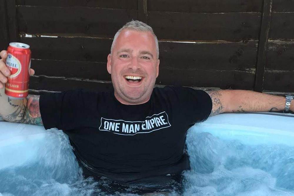 Ian-Hottub